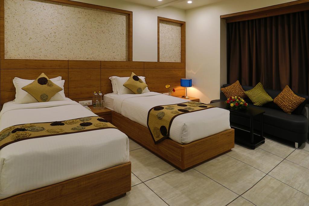 Grand Kailash Hotel Aurangābād Zimmer foto